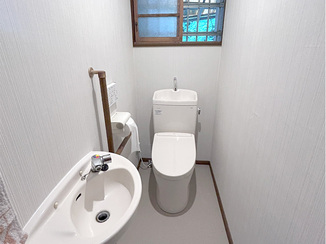 トイレリフォーム 床の凸凹を解消して安心して使えるトイレ