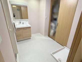 洗面リフォーム 下地から整えて安心して使えるようになった洗面所